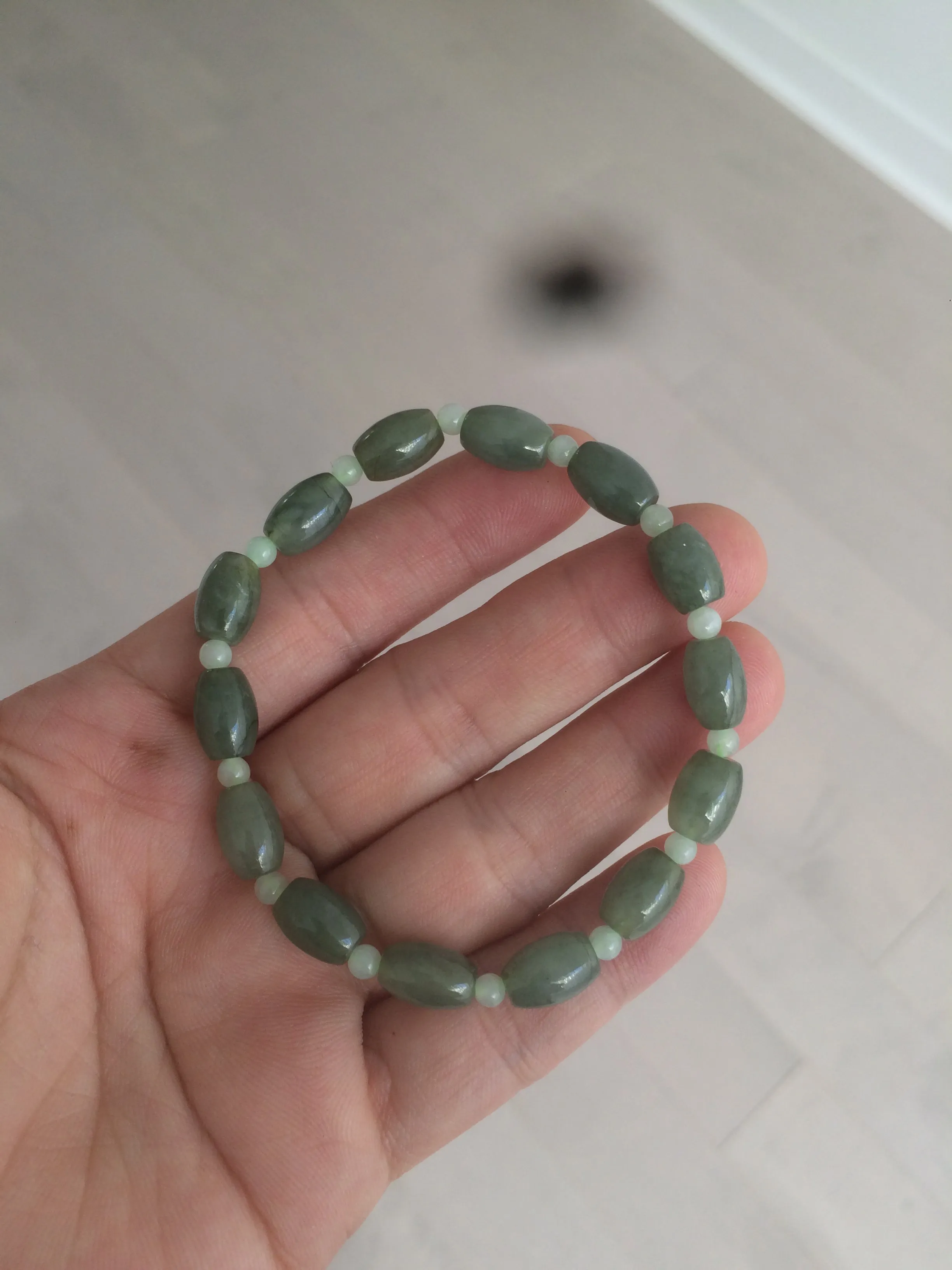 100% natural  type A oily dark green olive  round jadeite jade bead  bracelet AT91