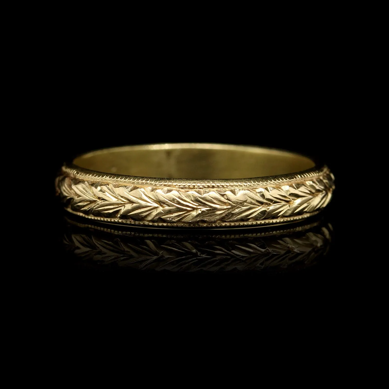 Diana Mitchell 18K Yellow Gold Estate Hand Engraved Band