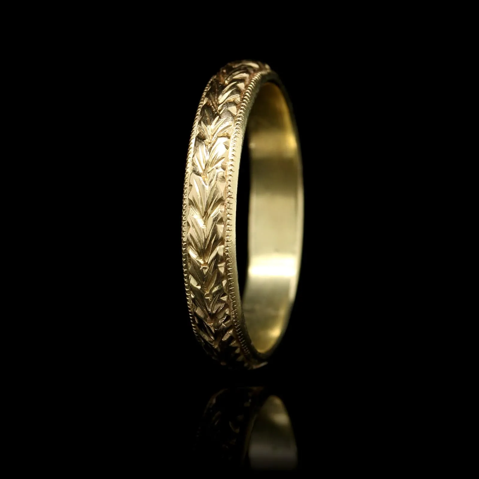 Diana Mitchell 18K Yellow Gold Estate Hand Engraved Band