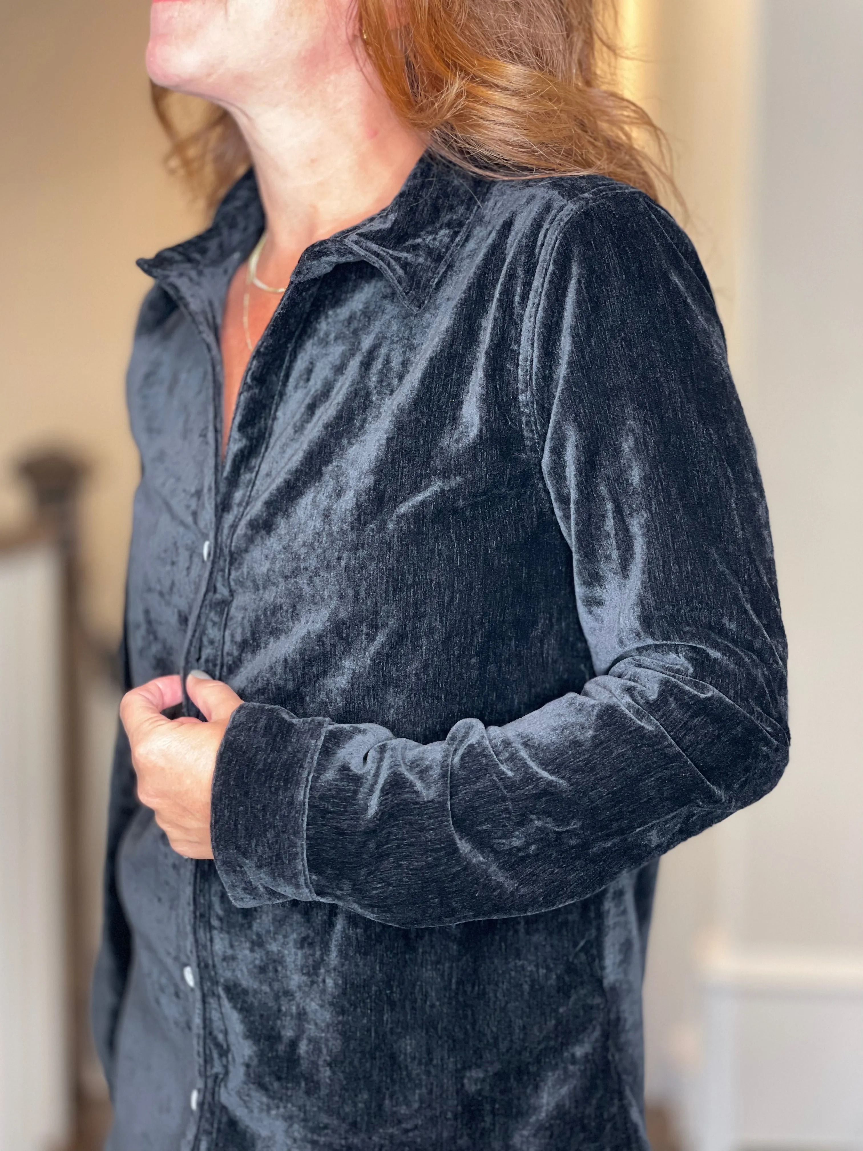 Dylan Classic Velvet Shirt in Black