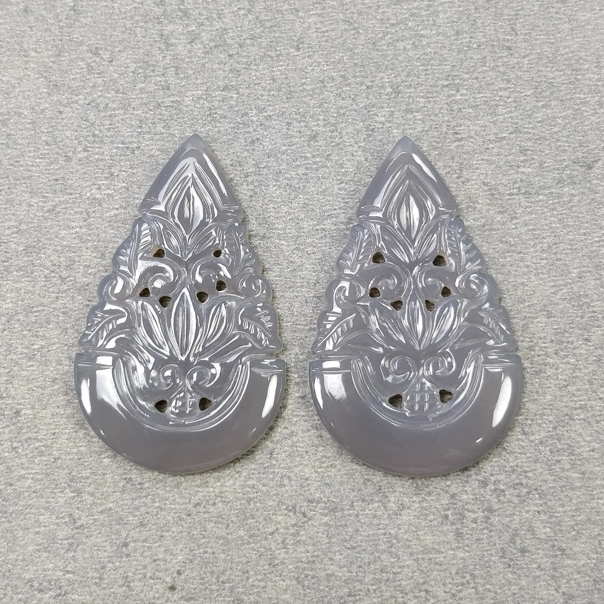 GRAY ONYX Gemstone Carving : 47.50cts Natural Color Enhanced ONYX Hand Carved Pear Shape 41*25mm Pair